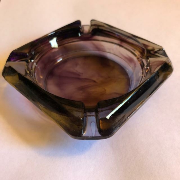 Vintage Purple Glass Ashtray - Picture 3 of 16